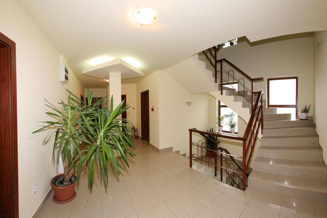 Pensiunea Belvedere צ'ינצ'יש מראה חיצוני תמונה